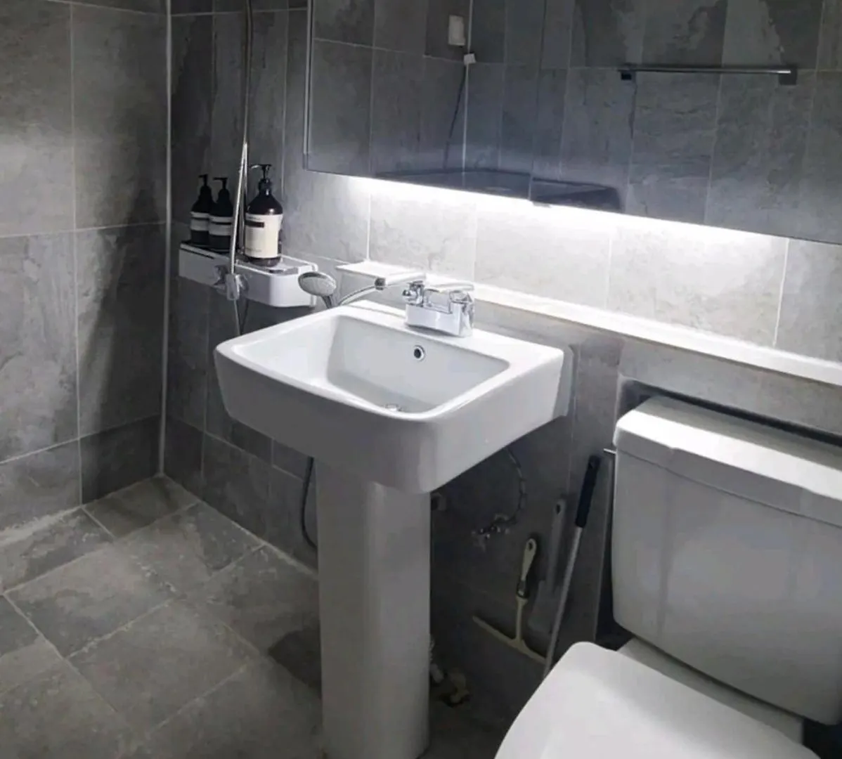 Hongik Univ 2Room 4Bed 1Bedper1Person Seoul Apartment