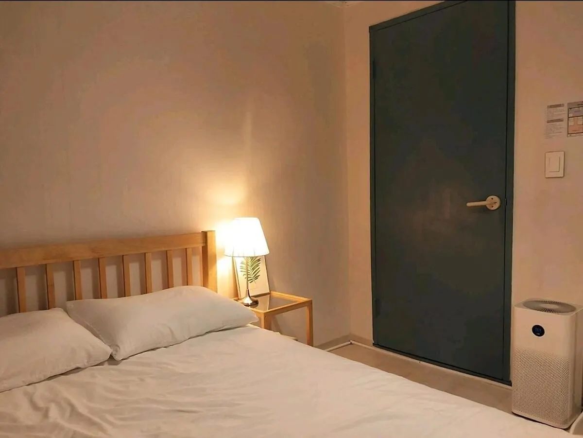 Apartment Hongik Univ 2Room 4Bed 1Bedper1Person Seoul