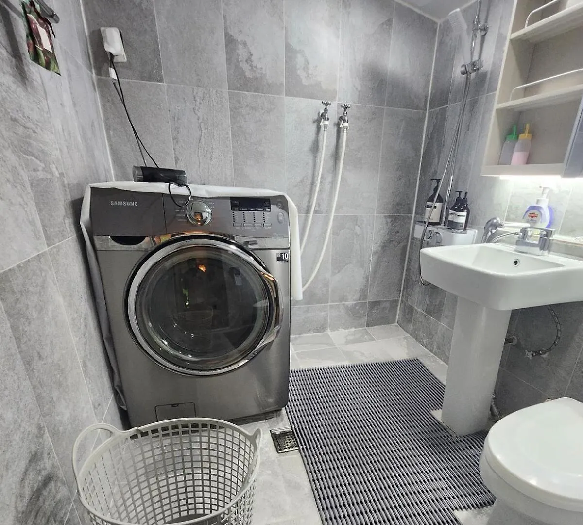 Hongik Univ 2Room 4Bed 1Bedper1Person Seoul 0*,  South Korea